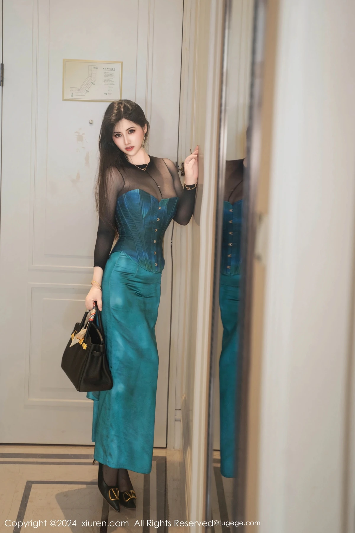 [秀人网] 2024.08.20 No.9039 诗诗kiki#[114P]-1