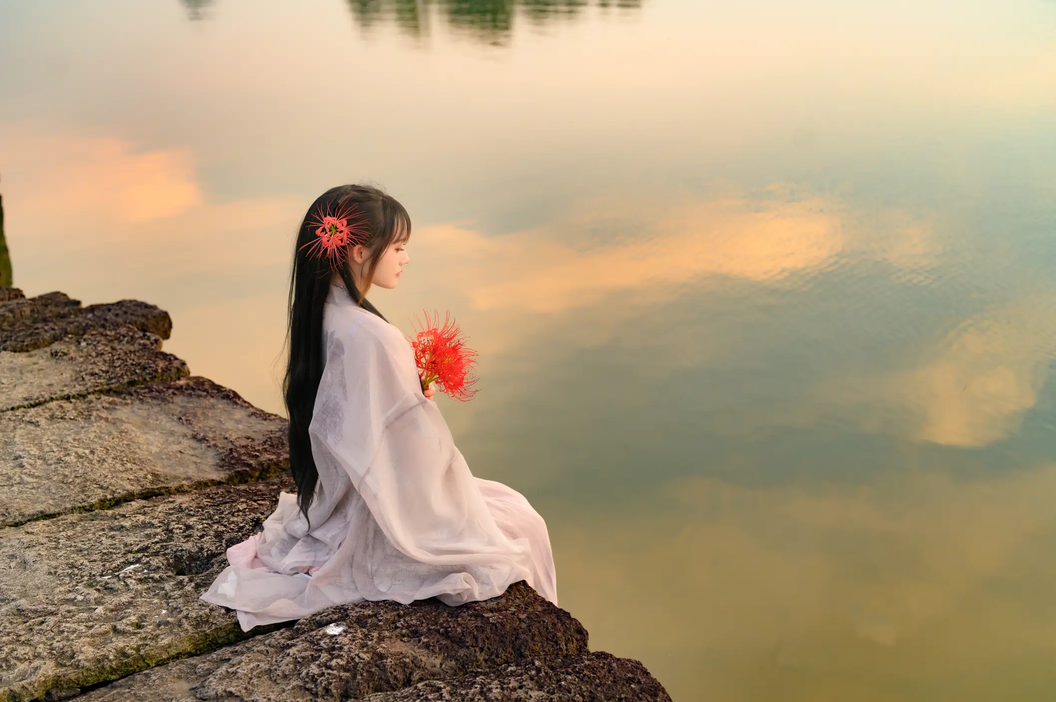 [艺图语] 2022.07.15 Vol.1485 – 暮空照水 兔子Zzz不吃胡萝卜#[32P]-4